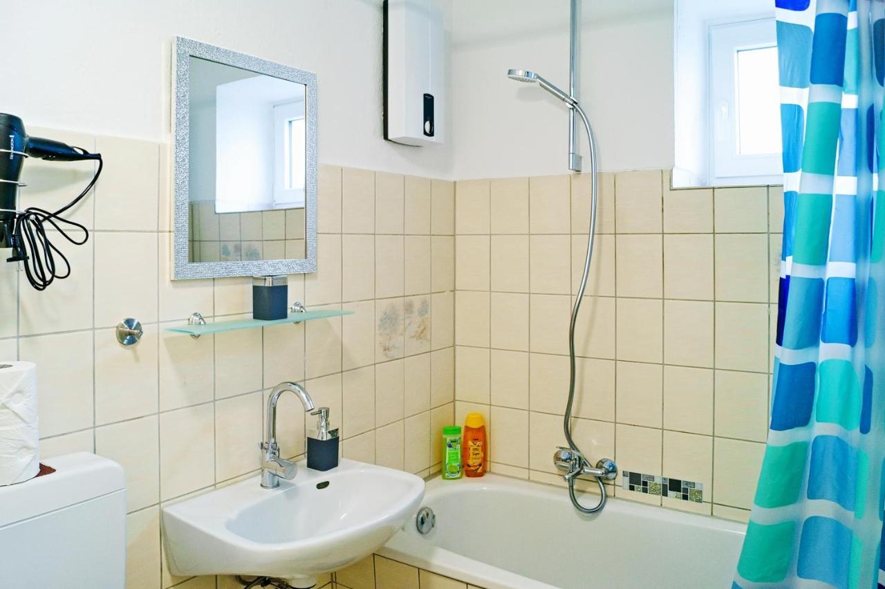 Die Ideale Wohnung Solingen Exterior photo